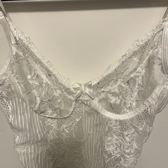 White lace bodysuit/lingerie - Picture 3 of 4